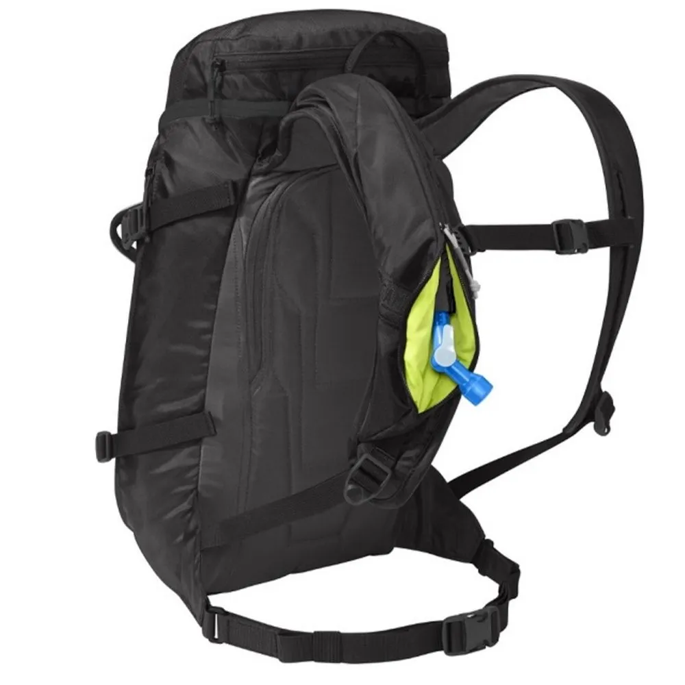 Camelbak Snoblast 23L Winter Hydration - Black