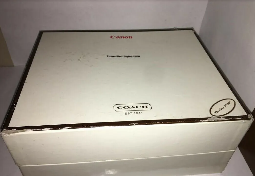 Canon PwerShot SD900 Digital Camera - Coach Edition Kit