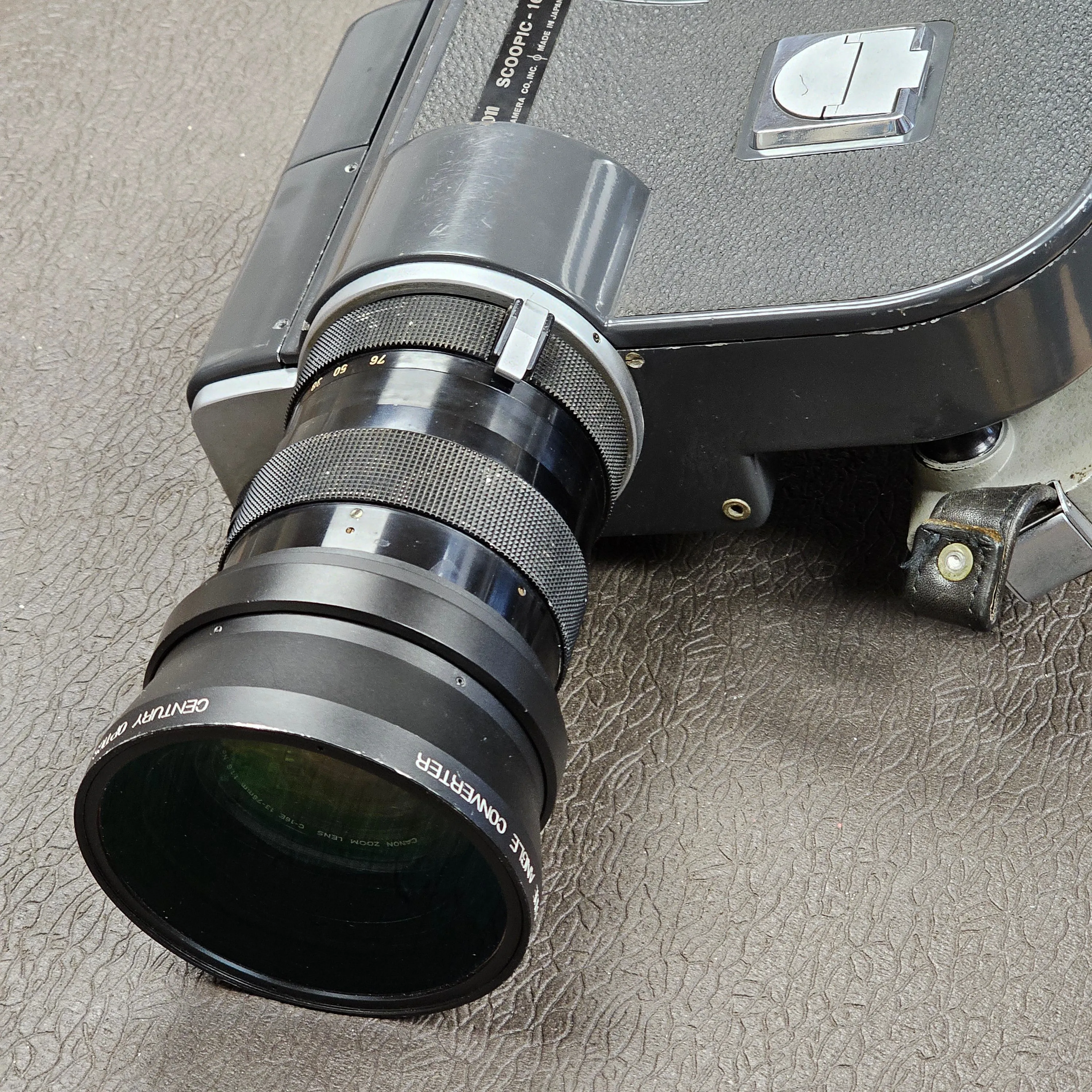 Century Optics Pro Series HD 0.7X  Wide Angle Attachment for Canon Scoopic Cameras S# C103257