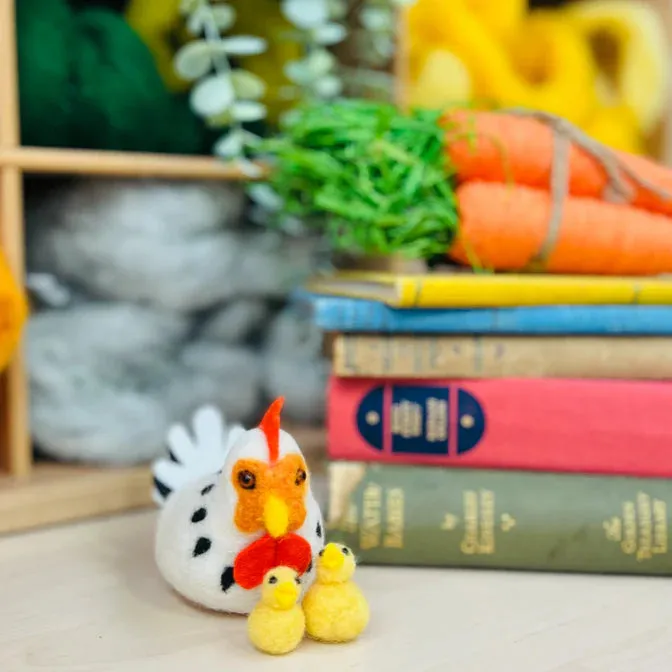 Hen & Chicks Needle Felting Craft Kit