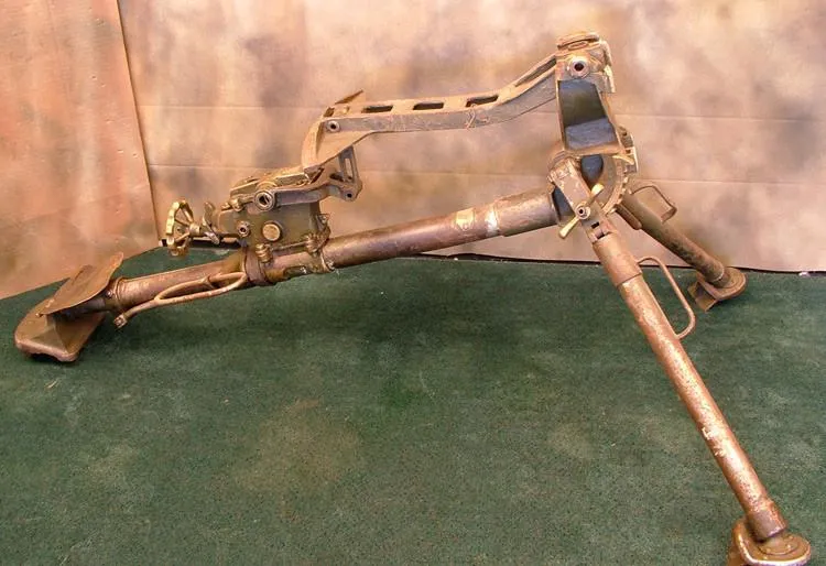 MG 08 Maxim Ring Mount Tripod