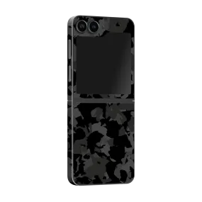 Samsung Z Flip 6 SIGNATURE DARK SLATE Camouflage Skin