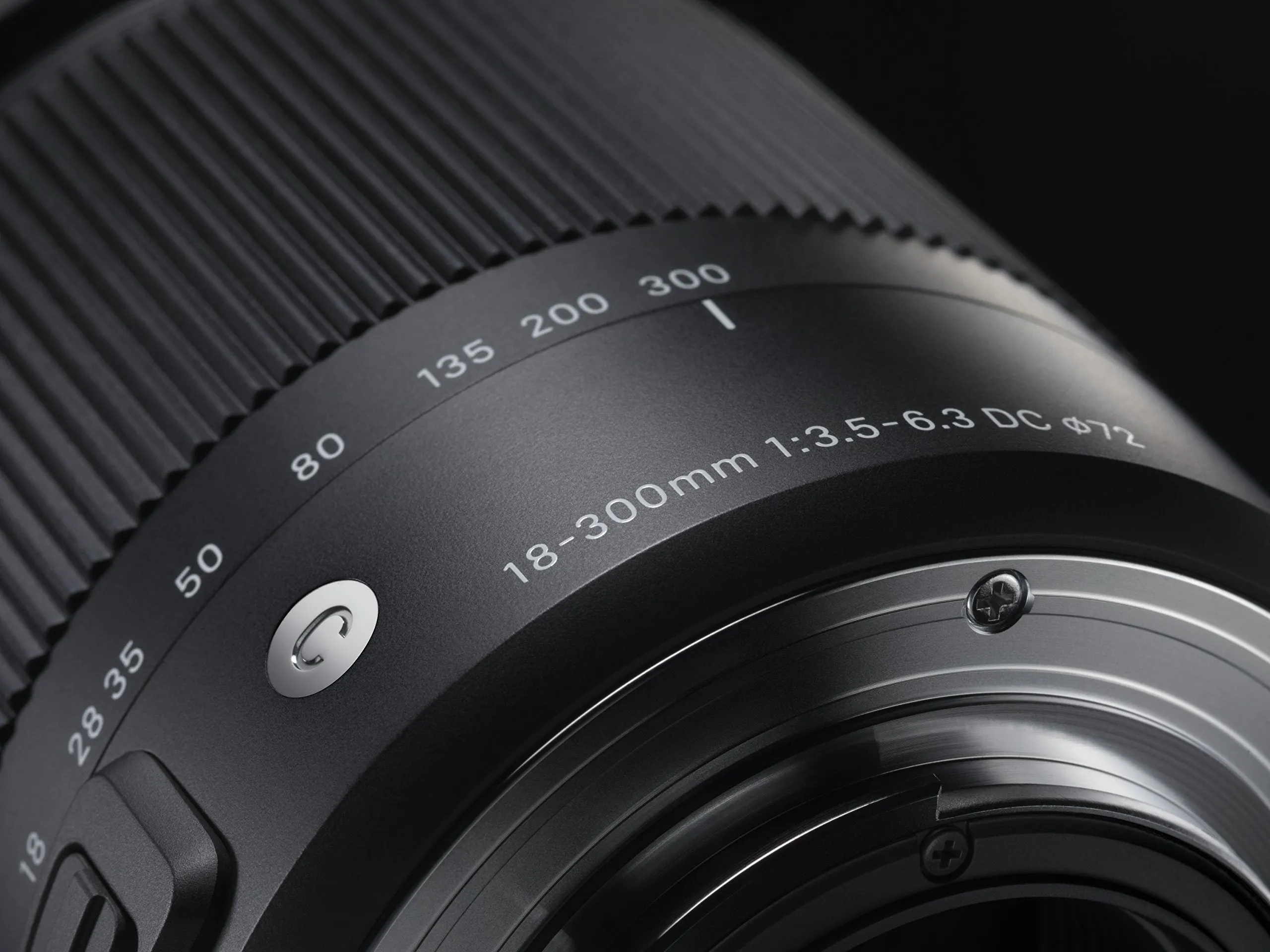 Sigma 18-300mm F3.5-6.3 Contemporary DC Macro OS HSM Lens for Canon