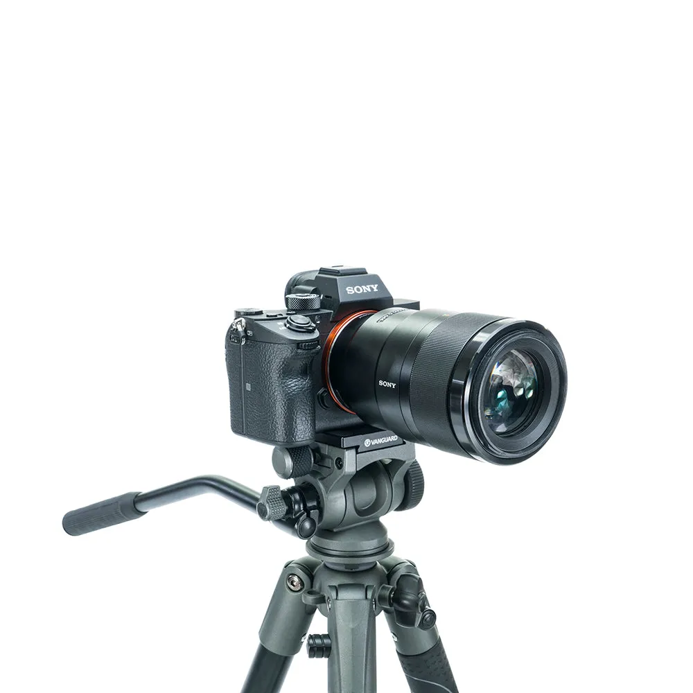 VEO 2 PRO 263AV ALUMINUM TRIPOD WITH 2-WAY VIDEO PAN HEAD - RATED AT 11LBS/5KG